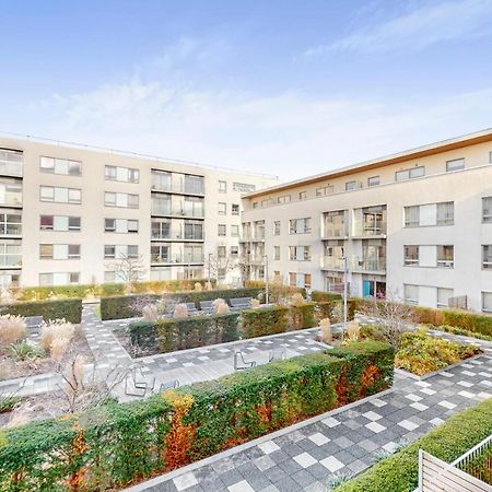 Lovely 1 Bed Apartment In Streatham 런던 외부 사진