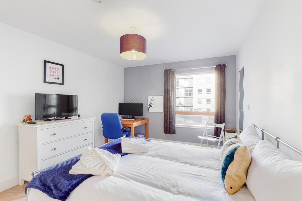 Lovely 1 Bed Apartment In Streatham 런던 외부 사진
